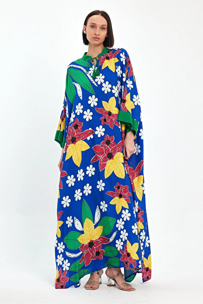 Denismoda VP1069 Φόρεμα με λαιμόκοψη με λουλούδια σε μεγάλο μέγεθος ΜΠΛΕ