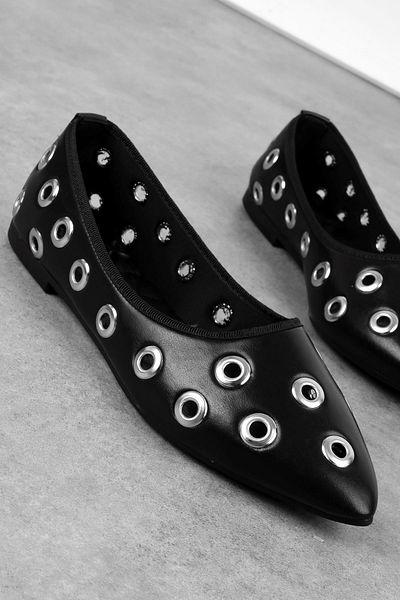 Lal Shoes & Bags Zetta Women's Round Hole Metal Detailed Pointed Toe Ballerinas-Black