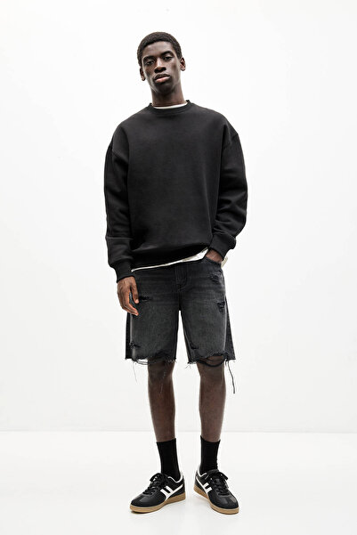 Pull & Bear Distressed denim bermuda