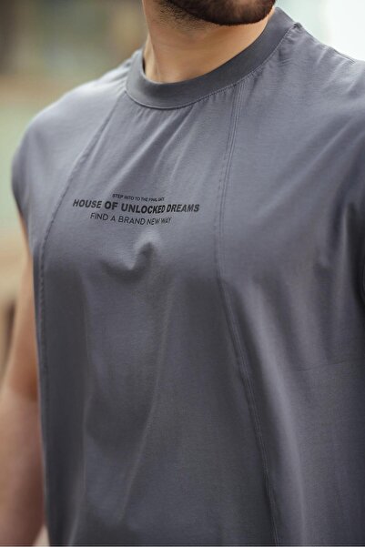 Madmext Ανδρικό μπλουζάκι με στάμπα καπνιστού λαιμού E7123