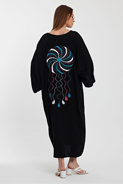 Denismoda فستان VP948 من الفيسكوز مع تفاصيل التطريز على الظهر والجيوب باللون ...