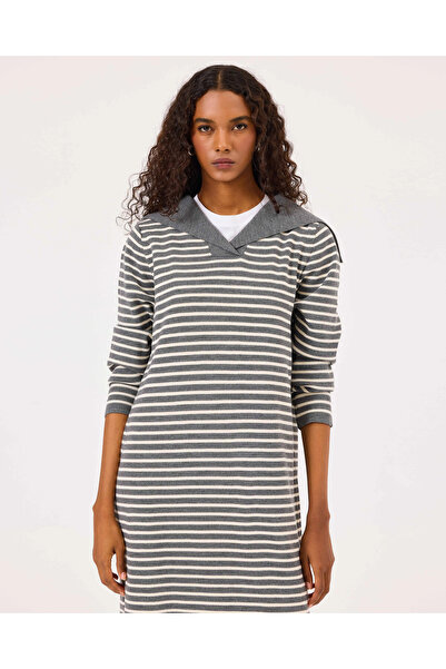 SCL Довгорукава сукня з трикотажу середньої довжини