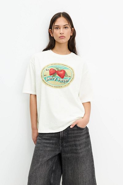 Pull & Bear Strawberry graphic T-shirt