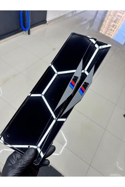 VİPTİMEPLEKSİ BMW M Tutkunlarına Özel Kabartmalı Pleksi Plakalık!