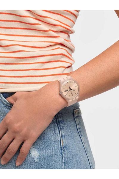 Swatch Suot700 Model Wristwatch - Stylish and Functional Design