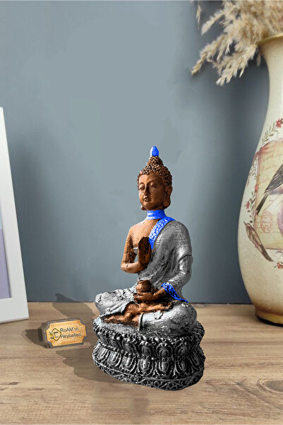 Realistic of Art Museum Yoga Yapan Buda Heykeli Huzurun ve Dengenin Biblosu