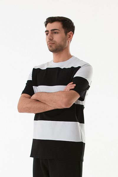Fulla Moda Μπλουζάκι με ριγέ λαιμόκοψη Oversize