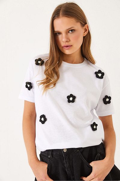 Bianco Lucci Kurzärmliges Damen-T-Shirt mit Rundhalsausschnitt und Daisy-Accessoires 60602019