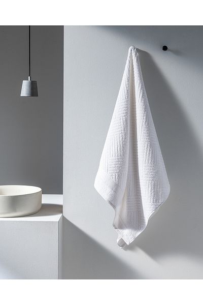 Madame Coco Etienne 100% Cotton Bath Towel - White