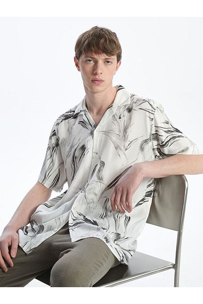 LC Waikiki Ανδρικό πουκάμισο βισκόζης με σχέδιο LCW Vision Regular Fit με κοντό μανίκι