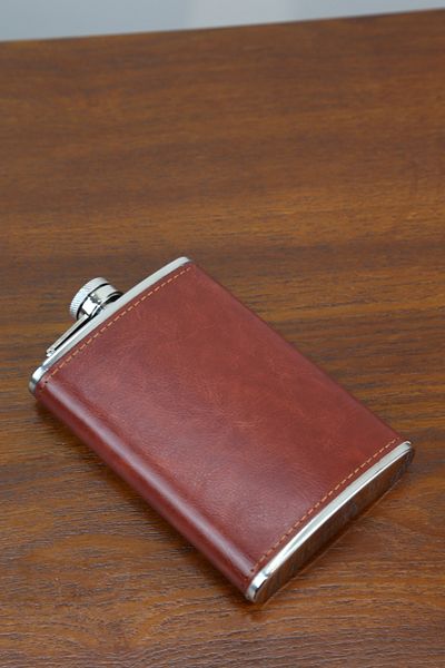 imsaconcept Stainless Steel Single 8 oz Water Bottle with Leather