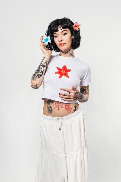 Sekizbiraltı Λευκό φλοράλ εμπριμέ Crop Top