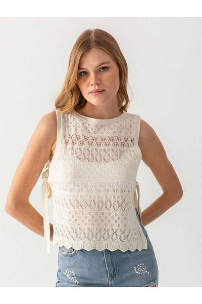 Irmak Kerekli Women's Ecru Openwork Sweater Knitwear Poncho 171710