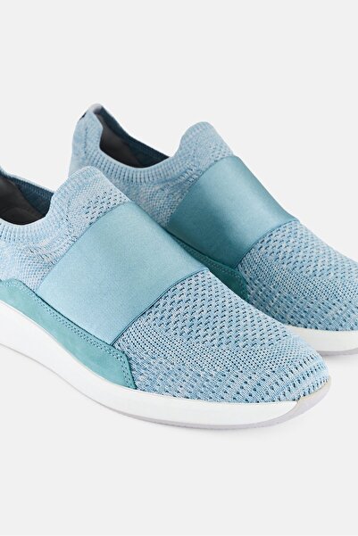 CLARKS Women Standard Un Rio Knit Slip On Casual Shoes, Turquoise Green