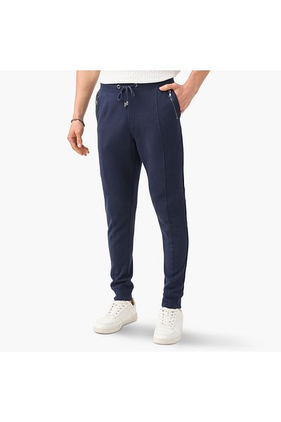 Iconic بنطال رياضي ضيق ومميز بقصّة Slim Fit مع رباط إغلاق وجيوب