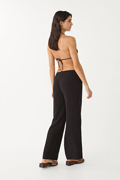 Stradivarius Flowing trousers with an elastic waistband