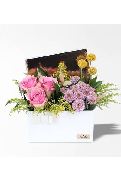 Rosebox Krem Kutuda Pembe Gül Ve Pembe Papatya Aranjmanı Xl