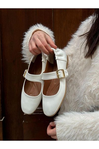 ERVANIN BUTİĞİ White Skin (Ceo) Buckle Detail Women's Ballerinas