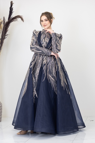 PİENNAR فستان سهرة كوبرا مزين بالدانتيل الأمامي