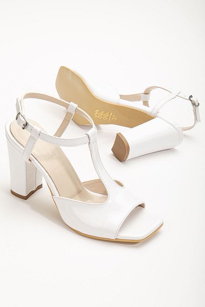 Hayalimdeki Ayakkabı White Patent Leather Blunt Toe Entela Heeled Women's Shoes
