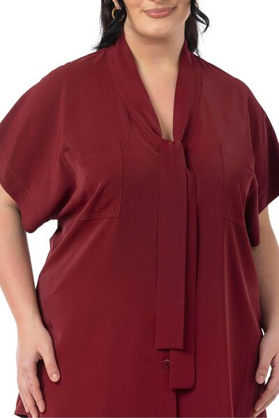DISENTIS MODEST Large Size Burgundy Blouse with Tie-Up Detail at the Collar and Low Half Sleeves