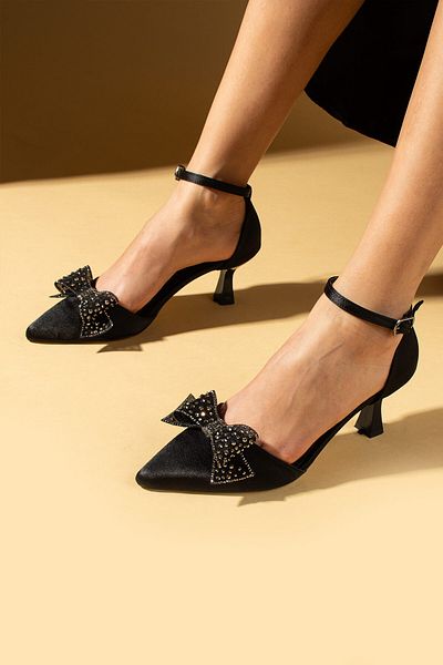 Pembe Potin Women's Black Satin Stone Bow Detailed Heeled Shoes