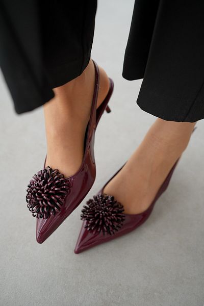 selinshoes Aura Toc de pisicuță cu vârf ascuțit cu detaliu în față Stiletto pentru femei - Roșu Claret