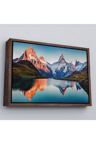 Harita Sepeti Pictură decorativă pe pânză cu lacul Bachalpsee și Alpilă Elvețiană cu cadru alb