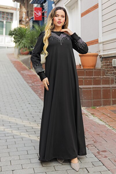 InStyle Чорна сукня з аквалангом з камінням та перлами