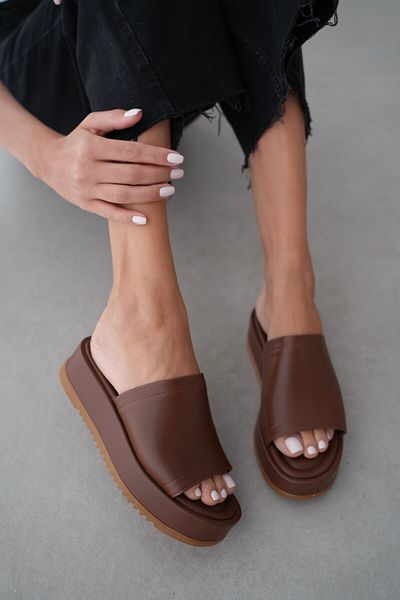 selinshoes شبشب نسائي بكعب سميك من داريل - بني