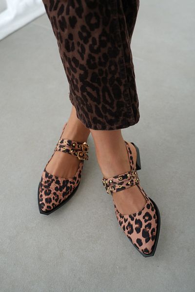 selinshoes Estella Dámské baleríny s dvojitým pruhem ke kotníku se zlatými doplňky - LEOPARD