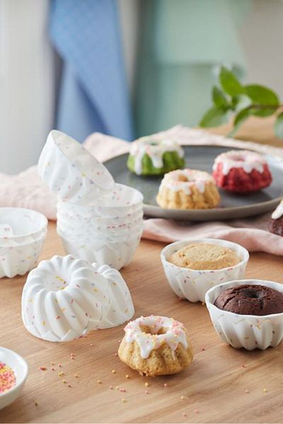 Tchibo 12 Pieces Mini Fluted Ring Cake Moulds, White Combo