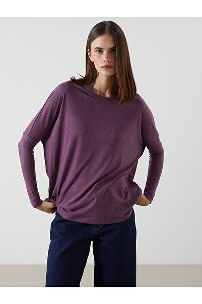 LC Waikiki Nevavm Women's T-Shirt with Oval Collar and Difference