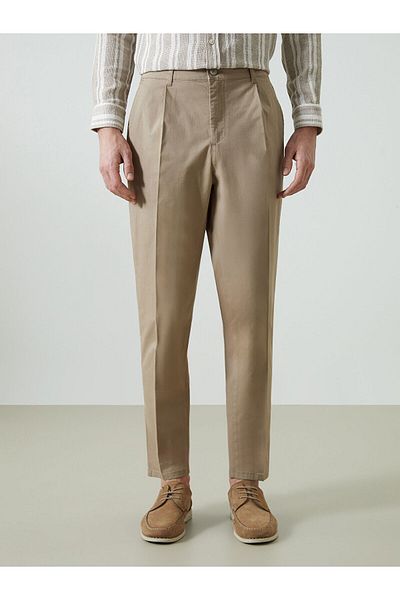 LC Waikiki Standard Fit Gabardine Men's Pleated Chino Trousers