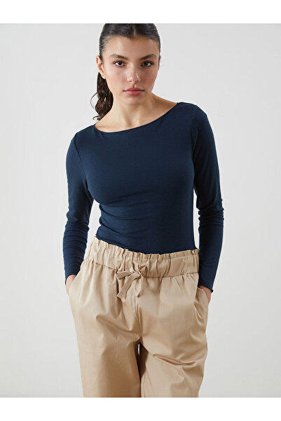 LC Waikiki Γυναικείο μπλουζάκι Özmarka New Season με λαιμόκοψη σκάφους