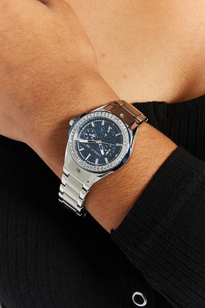 Cerruti 1881 ساعة نسائية تناظرية كلاسيكية بتصميم كلاسيكي Ciwlk2113901، فضي/أزرق