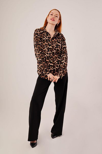 Moka Shopin Mokashopin Leopard Pattern Comfortable Fit Shirt