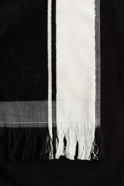 H&M Fringed beach towel