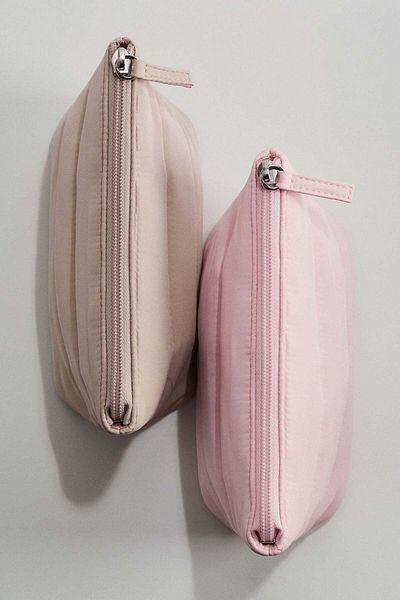 H&M حقيبة المكياج