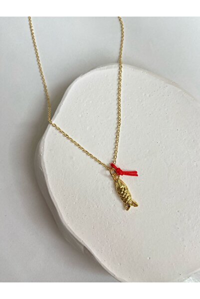 Arsaley Collection Balık Ve Kırmızı Kurdela Charm 45 Cm Altın Kaplama Gold Kolye