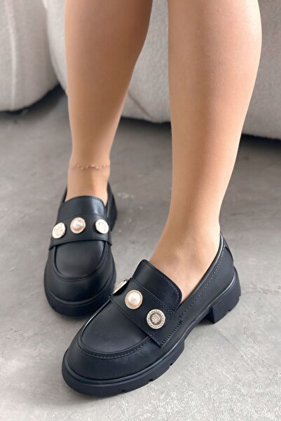 Shoebutik Otto Чорна шкіряна пряжка Деталь Жіночі лофери