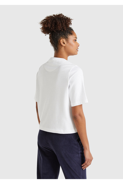 United Colors of Benetton Tricou alb pentru femei, 100% bumbac, cu logo-ul imprimat, tricotat cu umăr liber