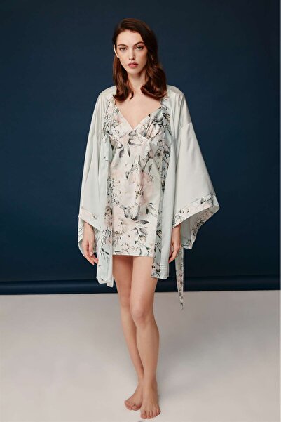 Bonnie Clyde Bonnie&clyde - طقم نوم نسائي من الساتان باللون الأخضر المطبوع مع أشرطة رفيعة Sa.634.nz.32.1.y