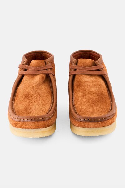 CLARKS Men Wallabee Lace Up Boots, Brown