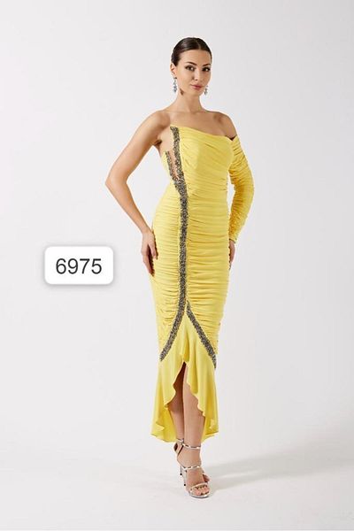 Robes Rochie de seară elegantă, fără bretele, cu o singură mânecă, cu design detaliat și cu volan