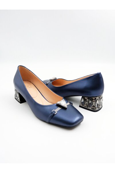 Tenau Жіночі шкіряні туфлі на підборах