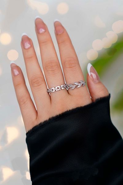 The Collection Set of 2 Zircon Stone Chain and Leaf Model Silver Adjustable Women's Ring Set (2 Rings)