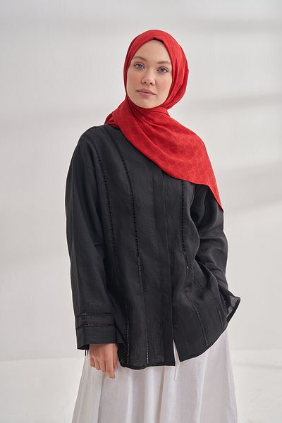 ARMANDA Cotton Monogram Chain Pattern Shawl - Red