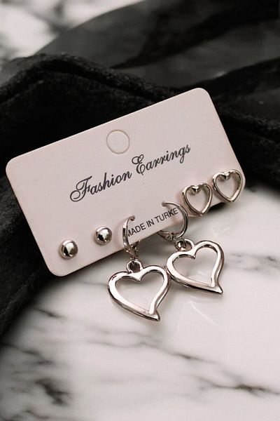 EUROMODA 3-Piece Earring Set with Ball Earrings - Heart Design