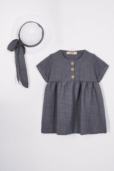 zepkids Rochie de in pentru fete de culoare afumată cu decolteu cu nasturi și accesorii pentru pălărie